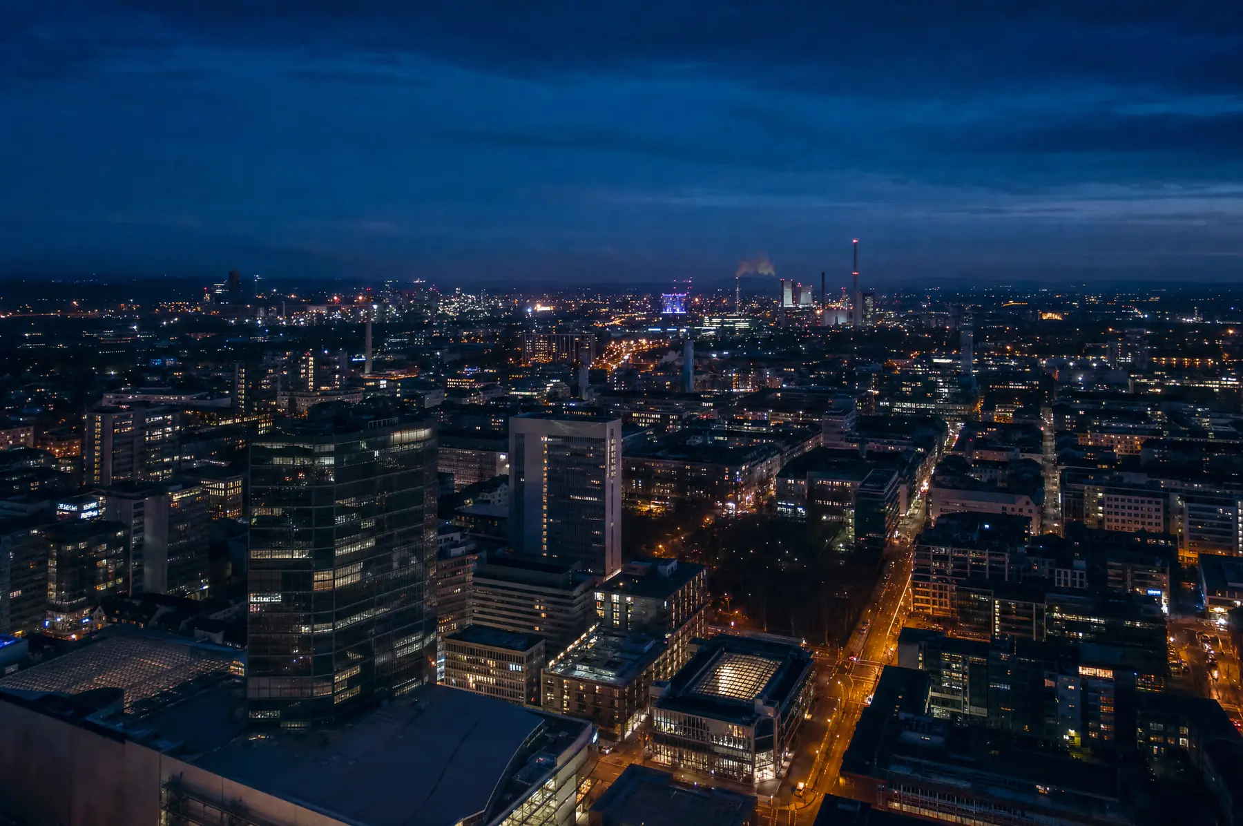 Essen di notte dall'alto